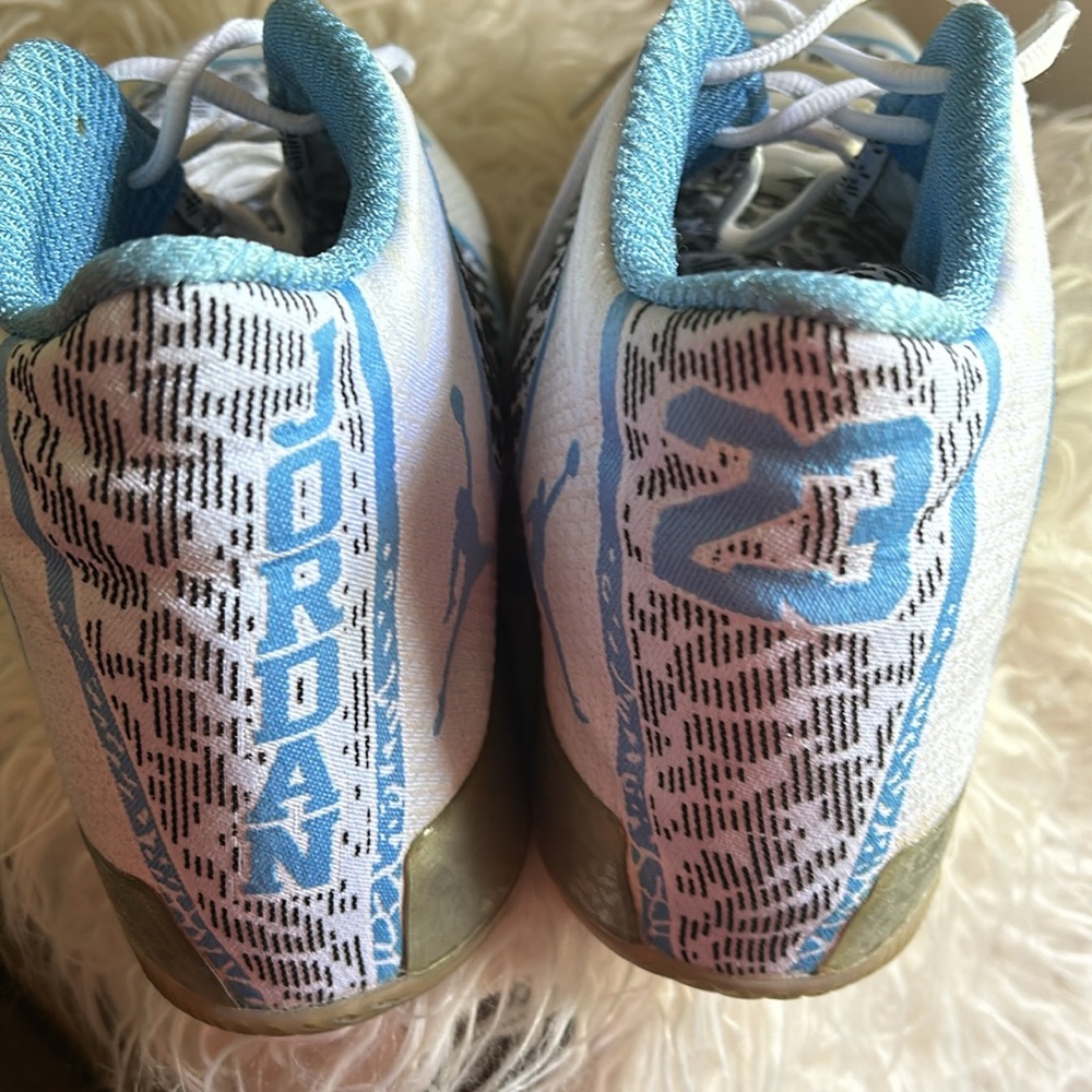Vintage 2014 AIR JORDAN 23 Pantone flight sneakers . Size 14